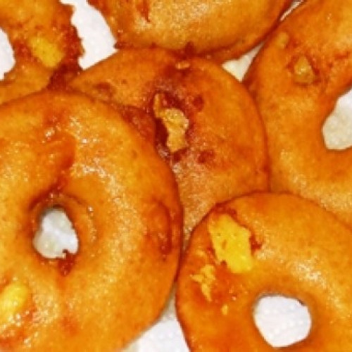 Buñuelos rellenos con frutas